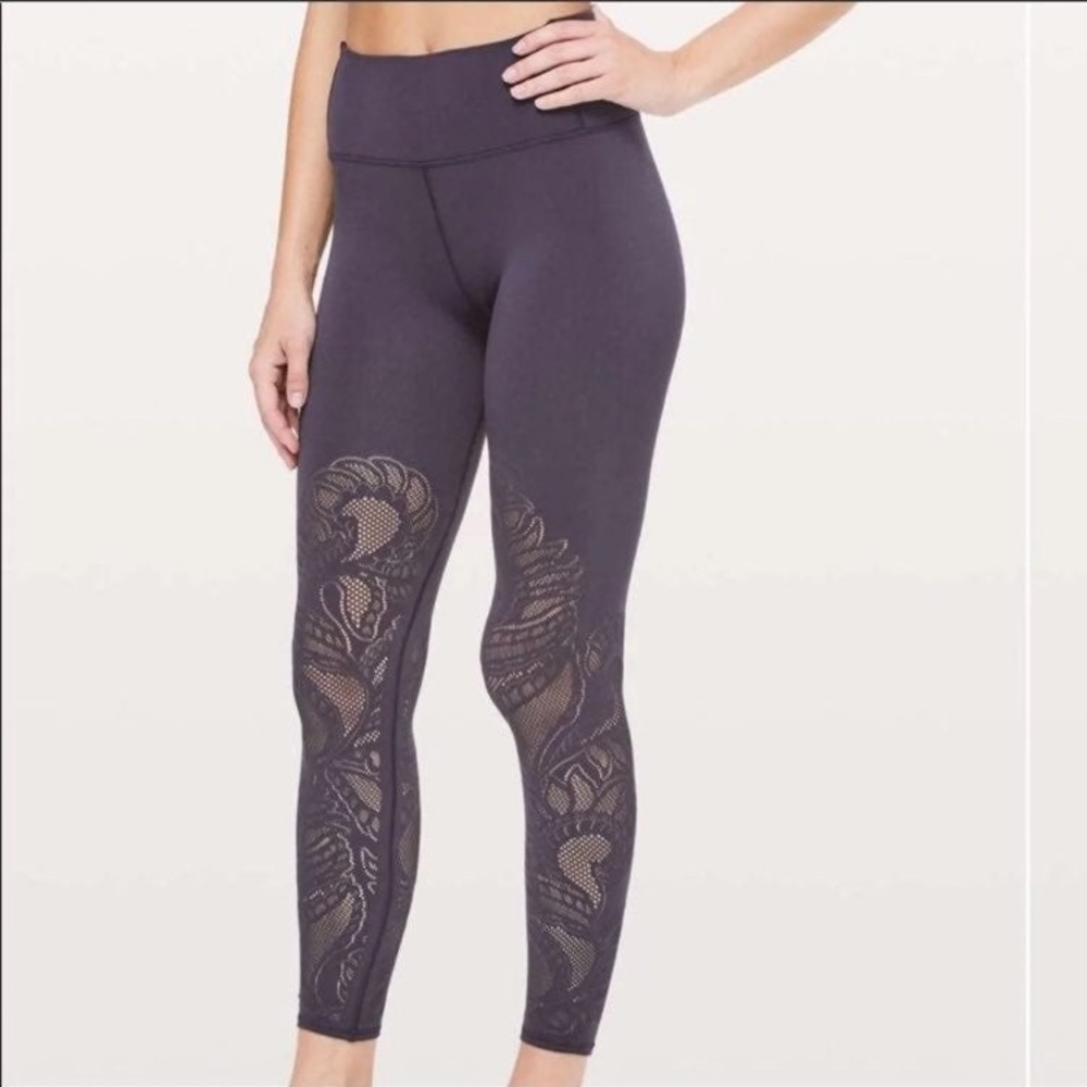 Lululemon reveal tights